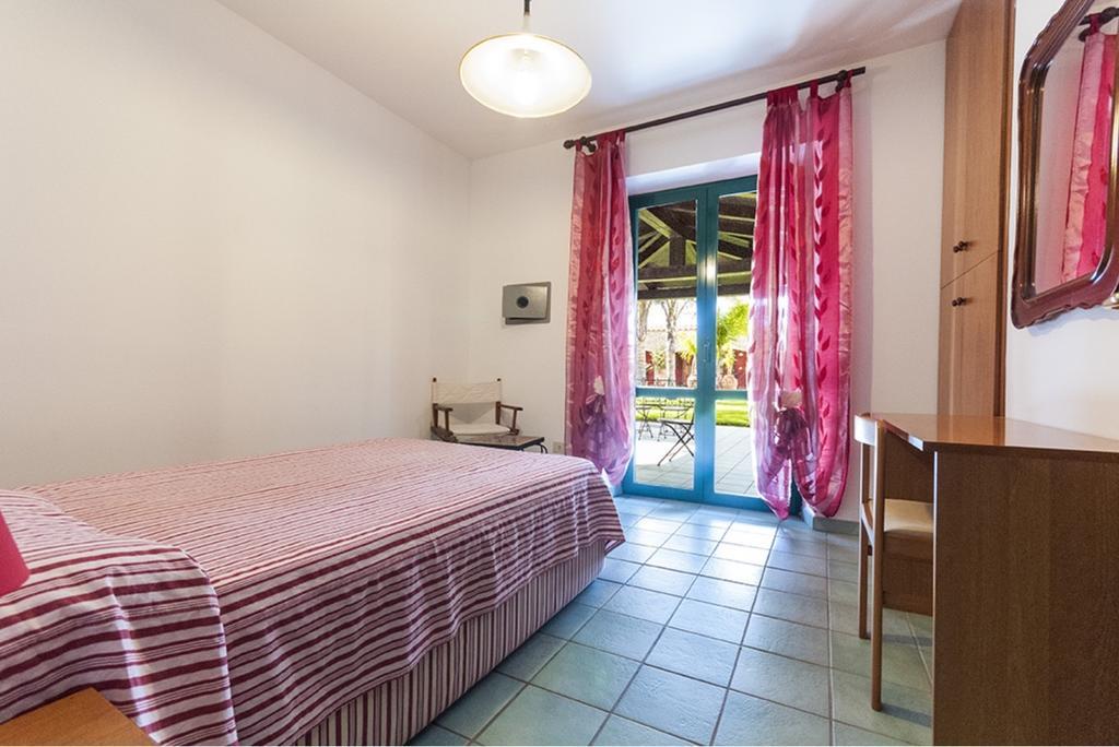 Casa Vacanze Villa Flumini 弗里米尼迪夸尔图 客房 照片