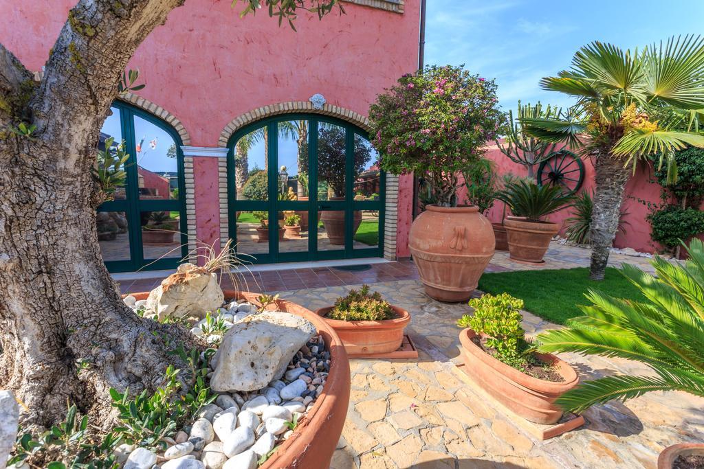 Casa Vacanze Villa Flumini 弗里米尼迪夸尔图 外观 照片