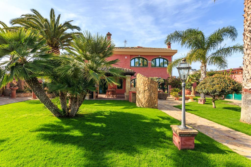 Casa Vacanze Villa Flumini 弗里米尼迪夸尔图 外观 照片